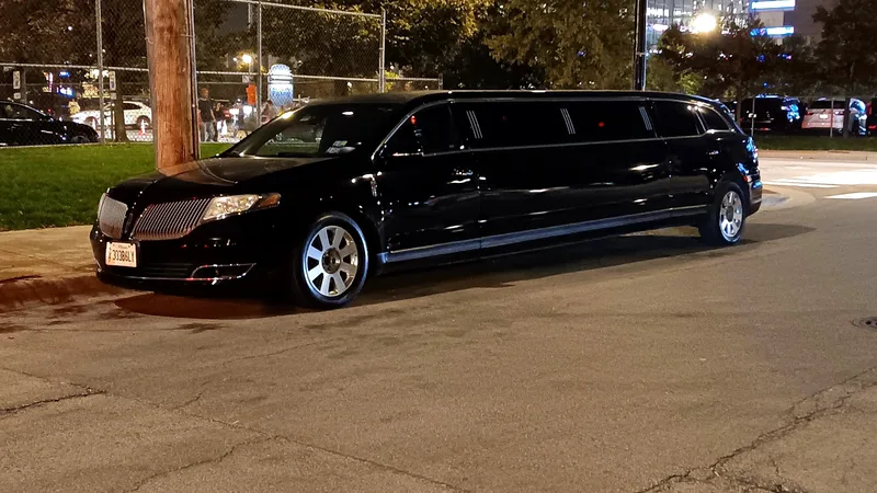 Tailgate Shuttle Chicago | Bears, Cubs, Sox, Hawks