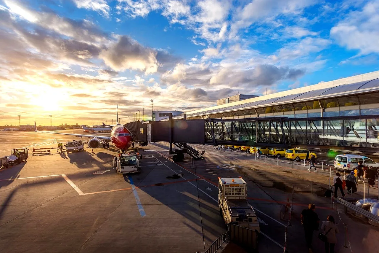 Airport departure lounge — luxury airport transfer service Chicago