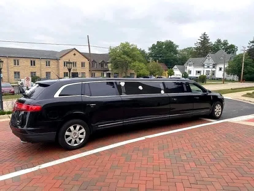 Homecoming limousine service in Chicago