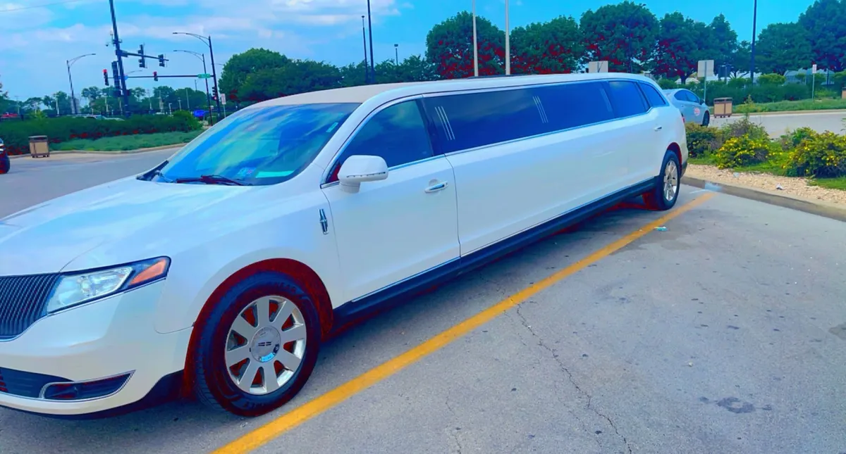 Barrington wedding limousine