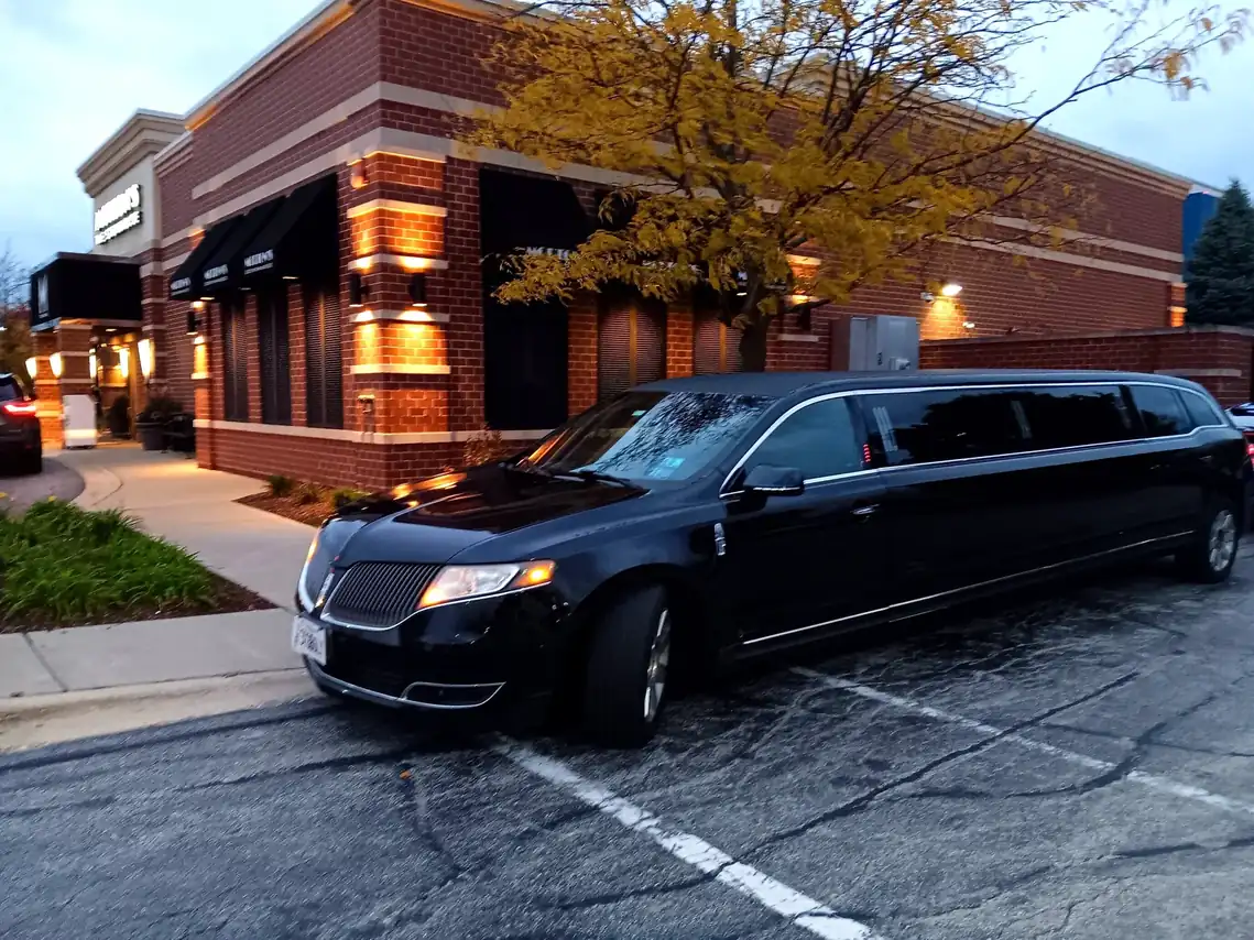 Wedding transportation, Monarch Fleet Chicago