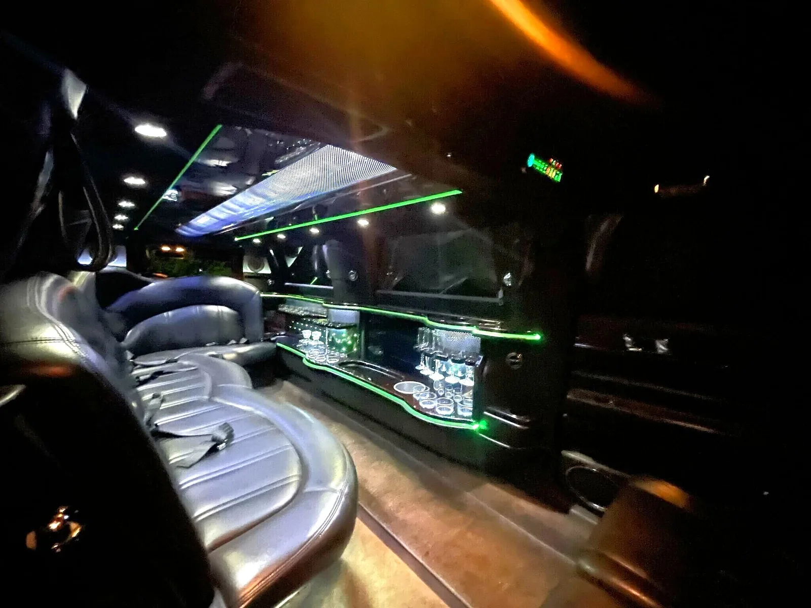 Lincoln Stretch Limousine at wedding venue in Chicago