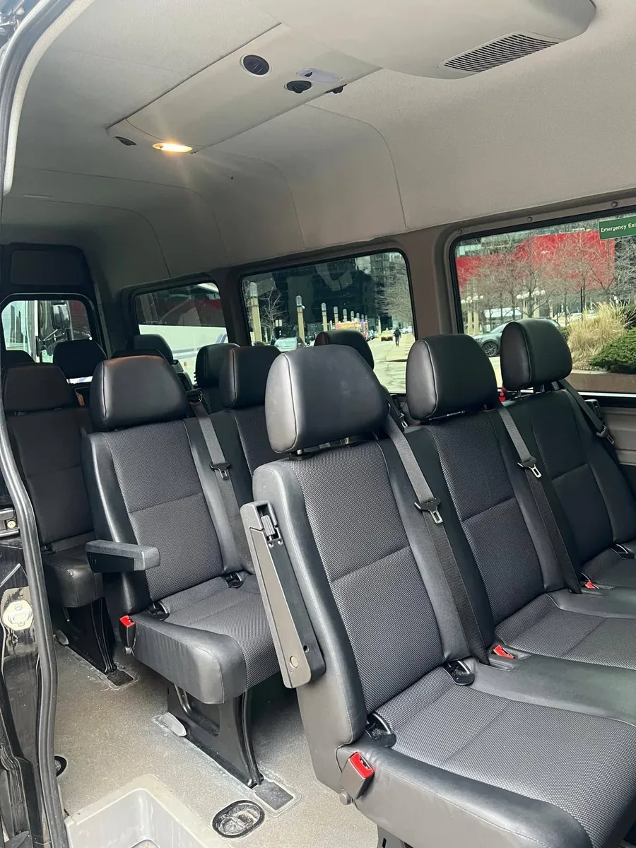 Mercedes Sprinter Shuttle, Monarch Fleet Chicago limo fleet comparison