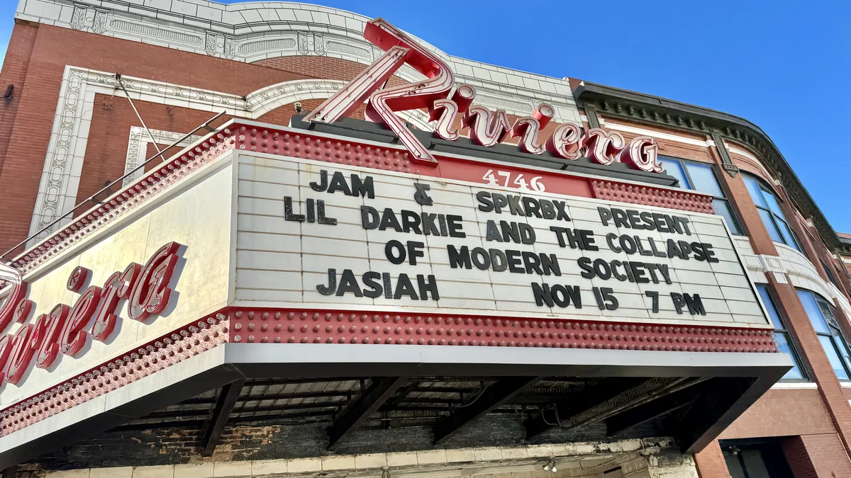 Riviera Theatre